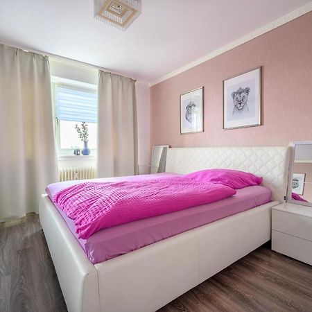 Anyroomdirect Private Apartments Near Hannover Exhibition Room Agency Exterior photo